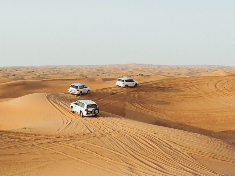 Raid en jeep dans le désert