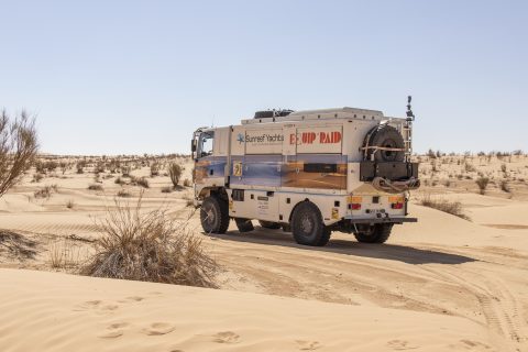 Camion d'assistance lors de nos raid 4x4, SSV et moto dans le désert