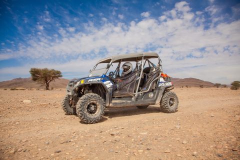 Photo d'un SSV prix lors d'un raid au Maroc