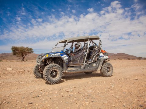 Photo d'un SSV prix lors d'un raid au Maroc