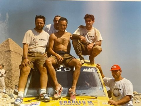 Rallye des Pharaon avec Manfred Kroiss (au centre) et Jacky Lechleiter (à droite).